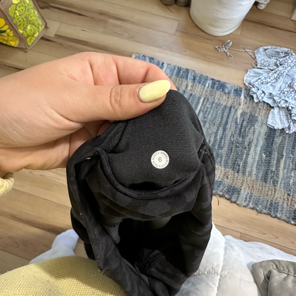 Lululemon Align Jogger Pants - Picture 4 of 4